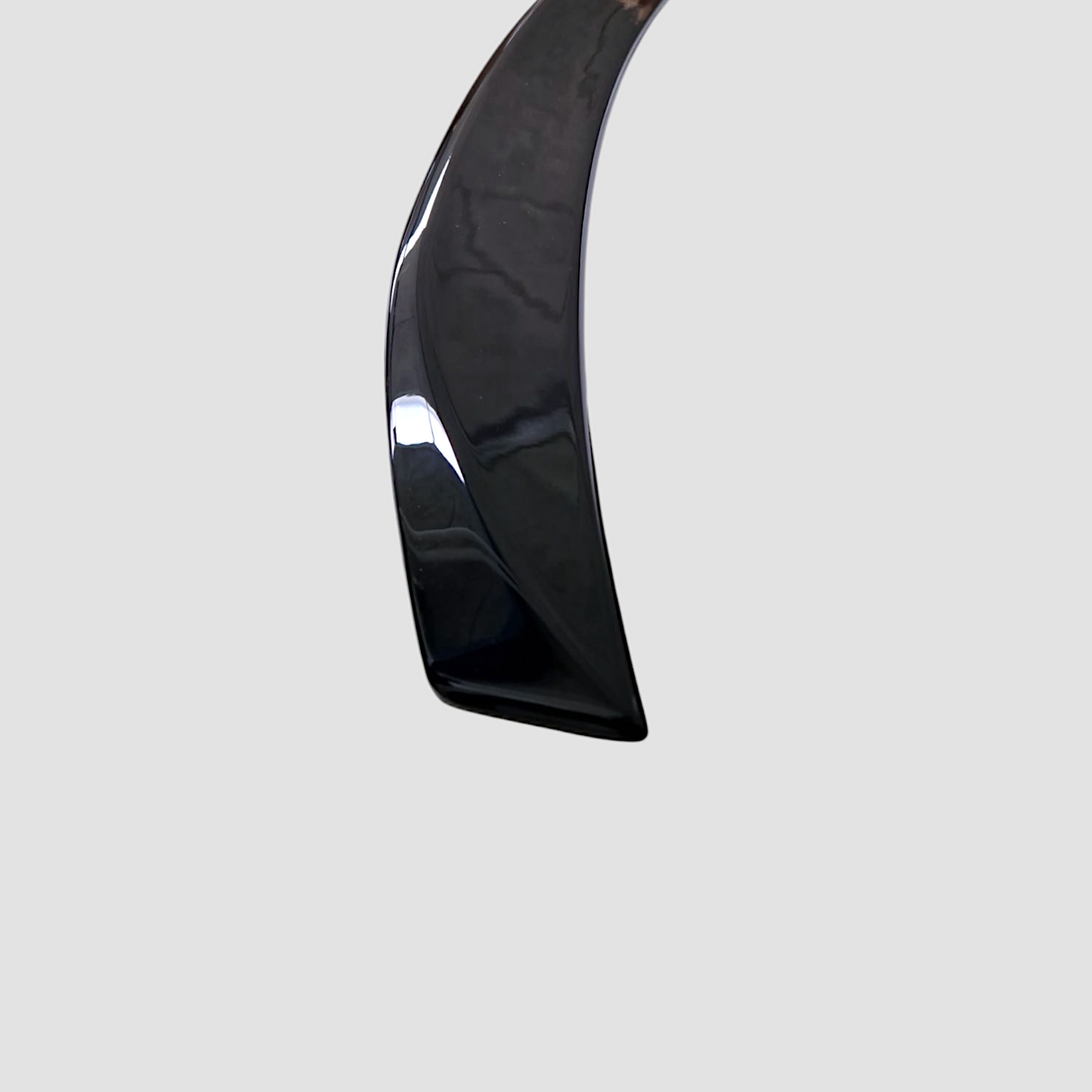 BYD Seal mit Spoiler – optimierter Anpressdruck und elegantes Design