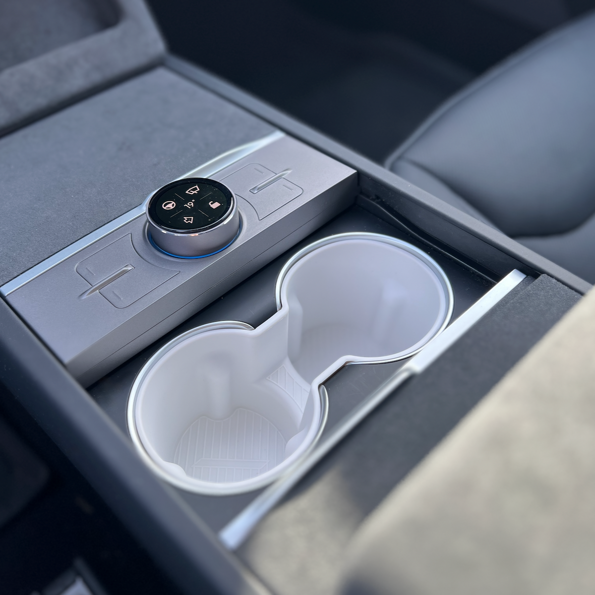 GCG Max weißer Getränkehalter für Tesla Model 3/Y