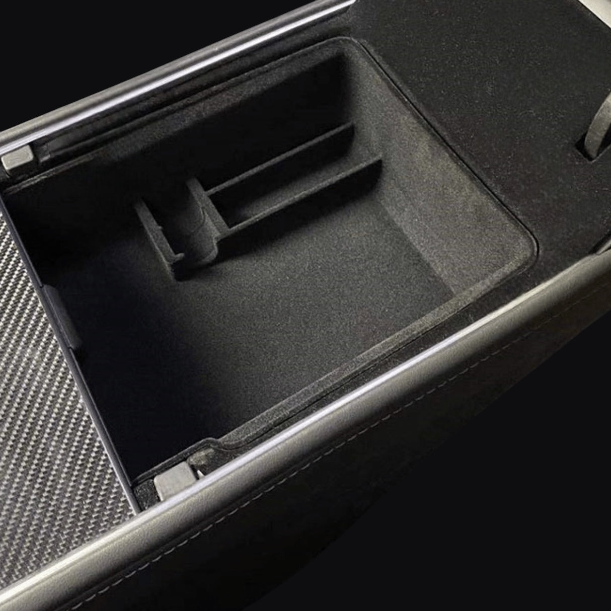 Aufbewahrungsbox für Tesla Model 3 und Y im Armlehnenfach