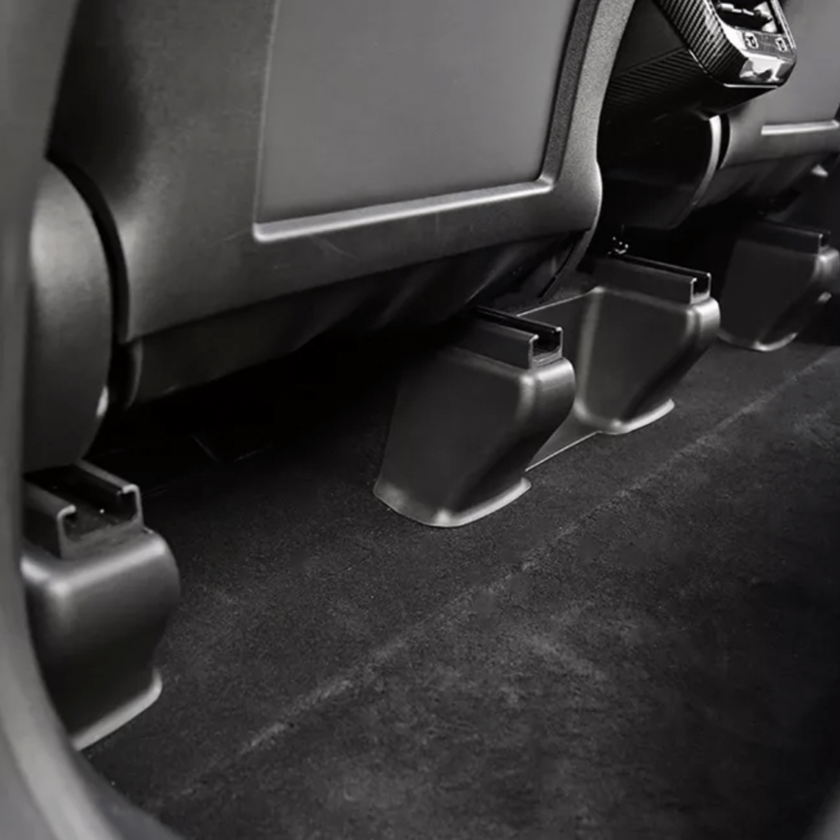 Schutz für Schienen am Tesla Model Y