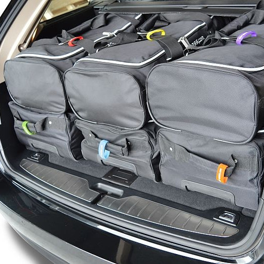 Sind Sie auf der Suche nach Zubehör für Elektroautos? Bei GreenCarGear haben wir alles von Autopflegeprodukten, Ladegeräten für Elektroautos, Zubehör für das Laden zu Hause und vieles mehr. Sie finden alles an Tesla-Zubehör, VW ID 4-Zubehör und Ford Mustang Mach E-Zubehör.