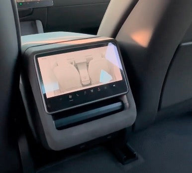 Alcantara Rahmen für Mittelkonsole – Tesla Model 3 Highland