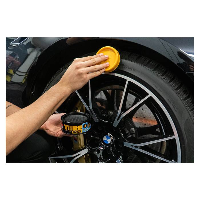 Soft99 Tire Black Wax – ultimative Reifenpflege