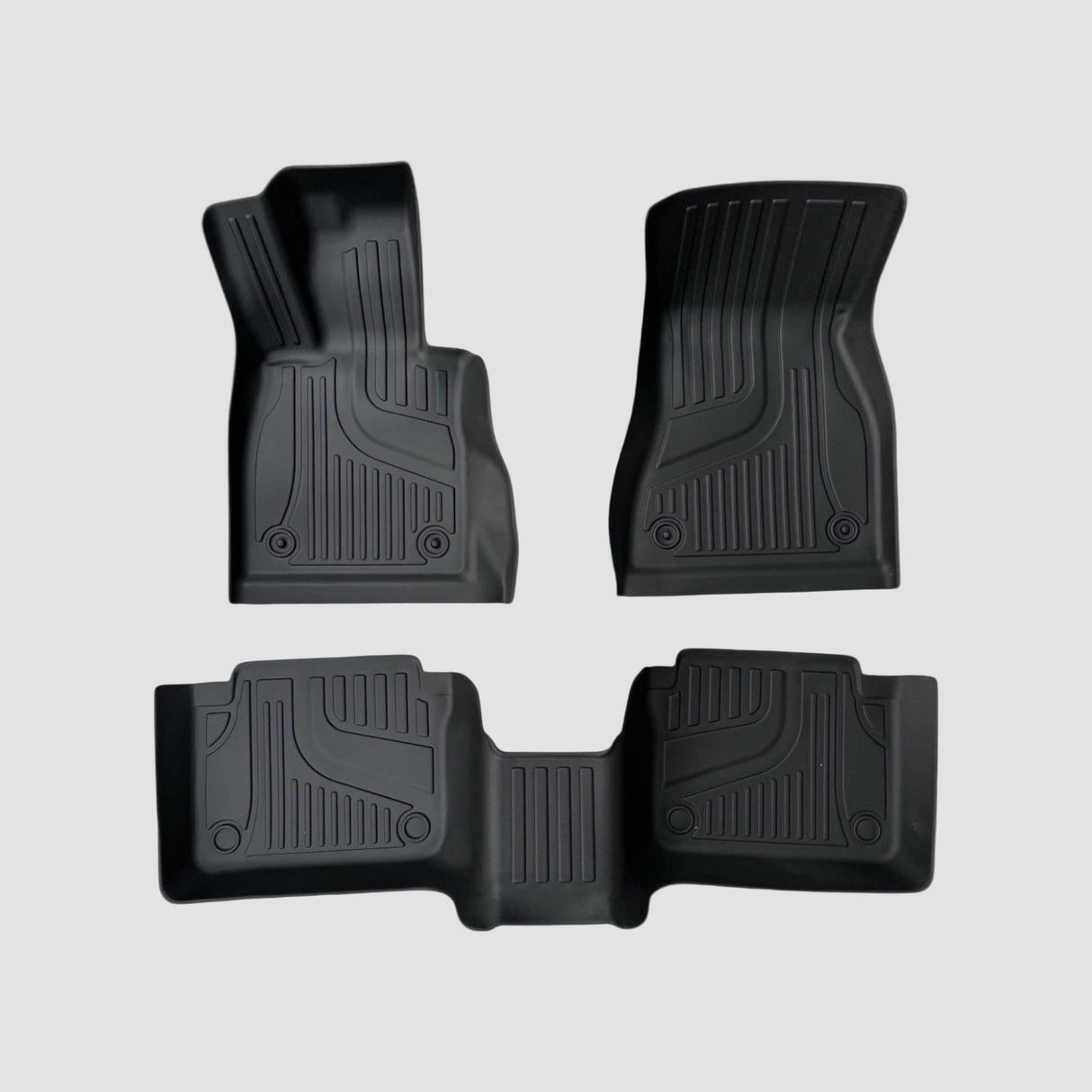 Allwetter-Fußmatten-Set für BMW i5 aus schwarzem Gummi mit perfekter Passform.