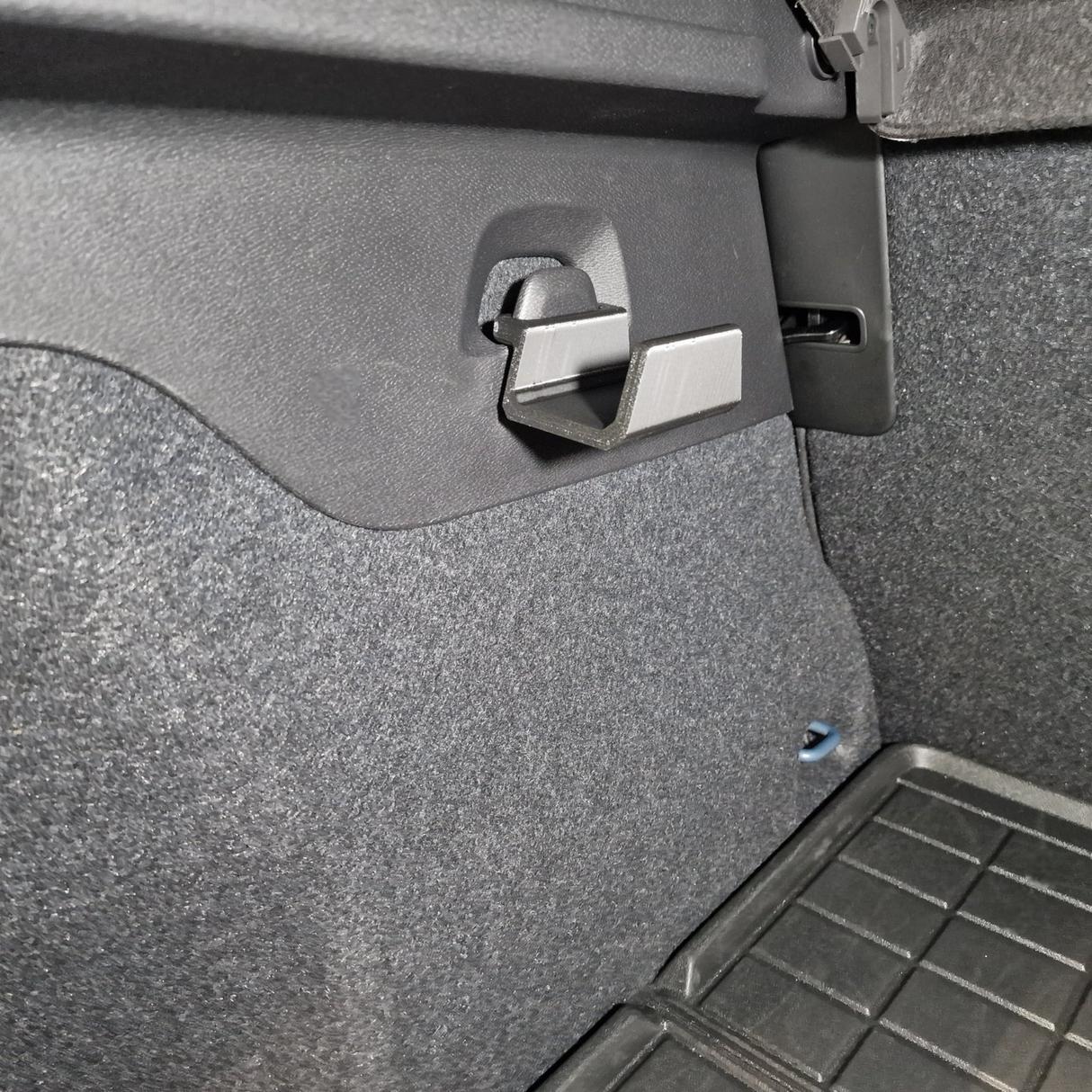 Kofferraumhaken - Volvo EX30/XC40/C40