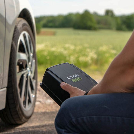 Zubehör für Elektroauto-Ladegerät. Ladegerät für Elektroauto
