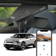 FitCamX Dashcam montiert im Citroen e-C4 2021-2024, gezeigt zusammen mit Live-Ansicht auf dem Smartphone.