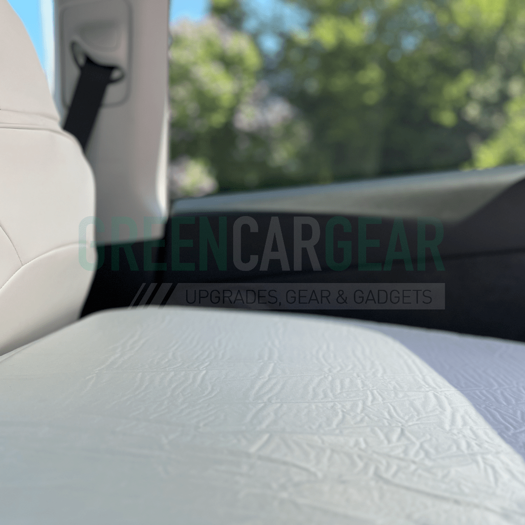 Sind Sie auf der Suche nach Zubehör für Elektroautos? Bei GreenCarGear haben wir alles von Autopflegeprodukten, Ladegeräten für Elektroautos, Zubehör für das Laden zu Hause und vieles mehr. Sie finden alles an Tesla-Zubehör, VW ID 4-Zubehör und Ford Mustang Mach E-Zubehör.