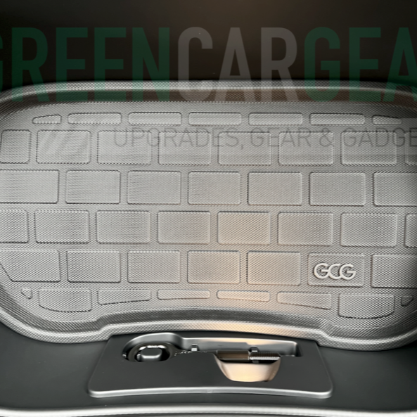 GCG MAX Frunk-Matte im Tesla Model 3 Highland.