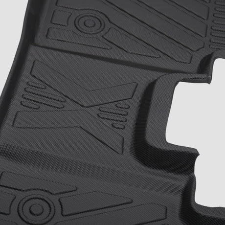 Nahaufnahme einer schwarzen 3D-Ganzjahres-Gummimatte für das Auto mit Muster