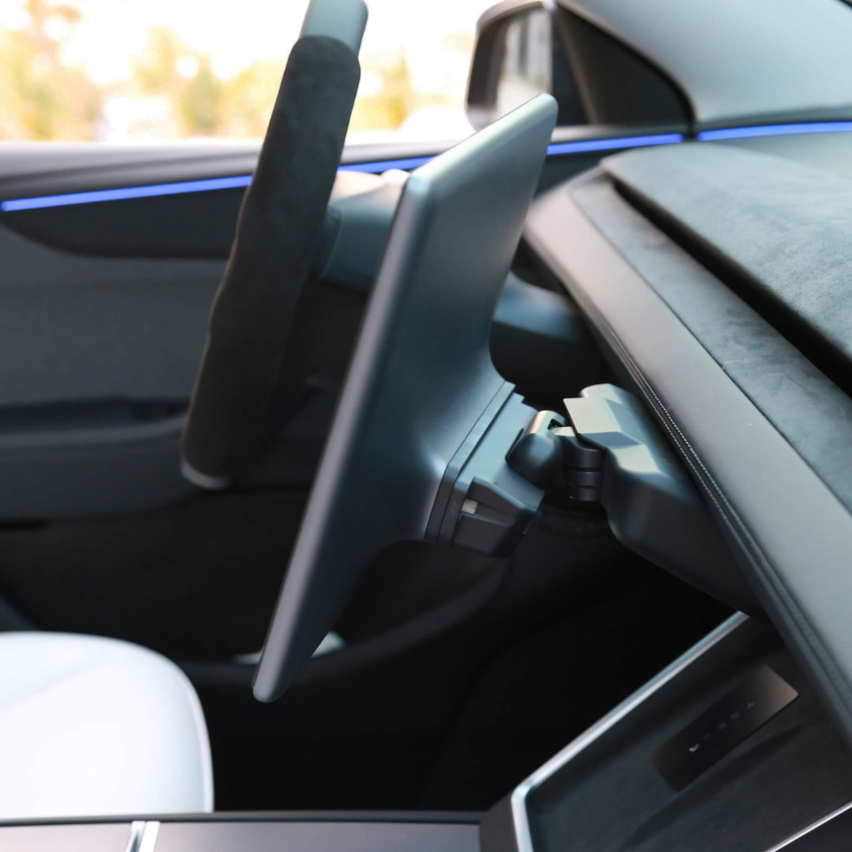 Drehhalterung für Tesla Model 3 Highland & Tesla Model Y Juniper