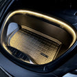 LED-Lichtleiste für den Kofferraum eines Tesla Model 3/Y mit Matte.