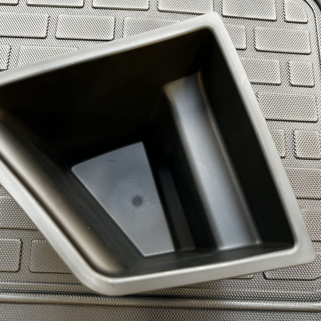 Kofferraum-Aufbewahrungsbox mit Deckel – passend für Tesla Model 3