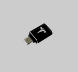 USB-Adapter für Tesla mit Logo