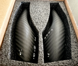 Cover für Armlehne aus echtem Carbon – passend für Tesla Model 3/Y