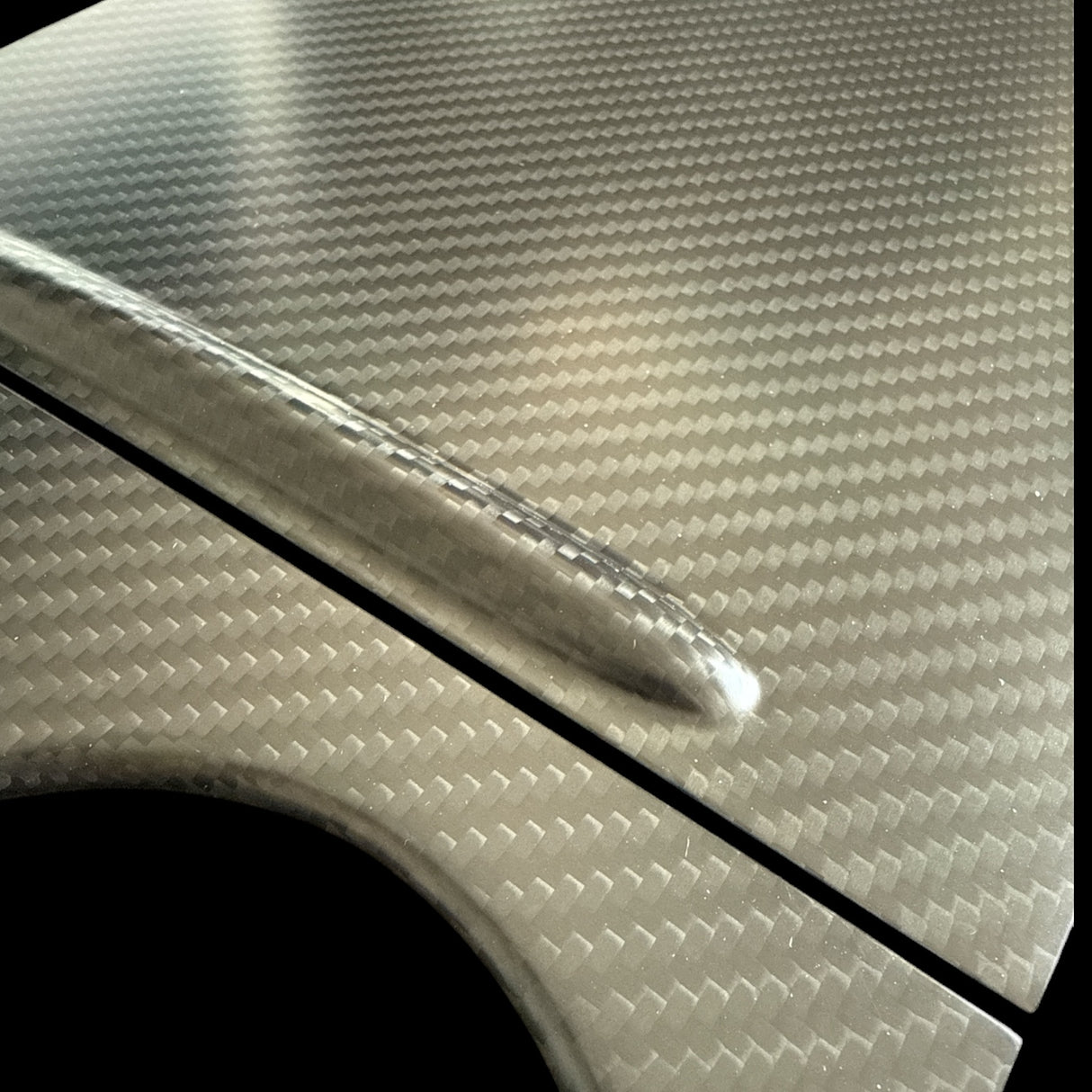 Abdeckung für Mittelkonsole aus echtem Carbon für Tesla Model 3/Y