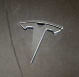 Tesla-Emblem