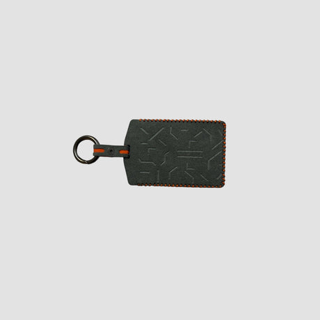 Schlüsselkartehalter für xpeng g6 aus schwarzem Leder mit roter Naht.