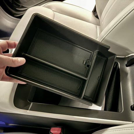Zeigt, wo die Aufbewahrungsbox für den xpeng g6 platziert werden soll.